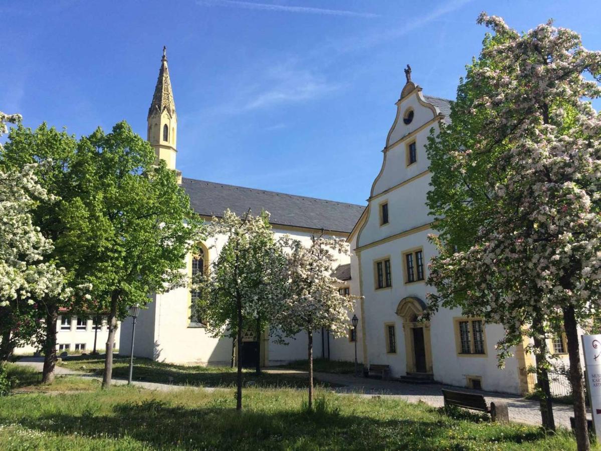 Mainschleifenherz Фольках Экстерьер фото